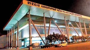 Parking Charges at Ahmedabad Airport on Fire with privatisation : Five minutes time allocated for free pickup drop ,but it hardly matters to Parking people.